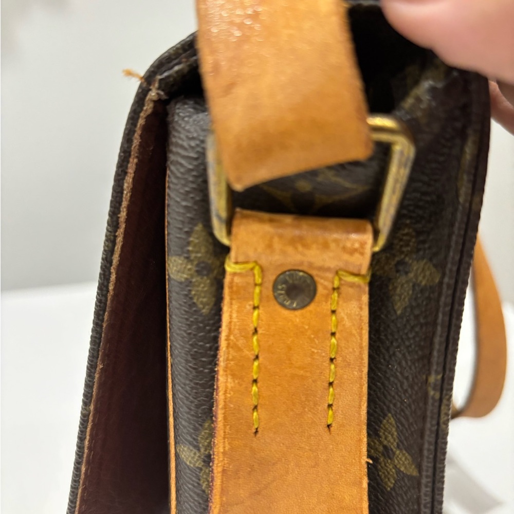 Louis Vuitton Cartouchiere MM Monogram Crossbody Bag Vintage Leather Strap - Picture 10 of 11